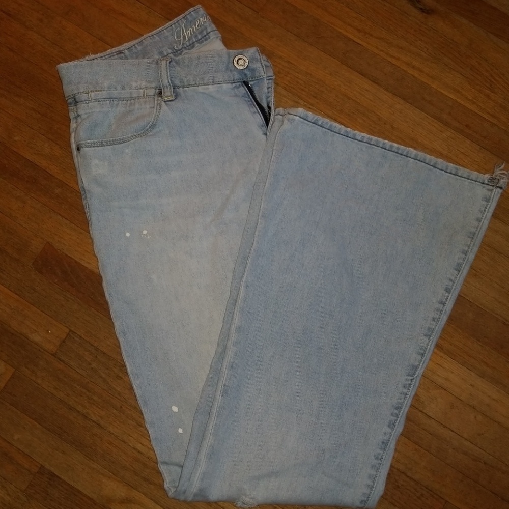 American Eagle Women's Distressed Flare Jeans